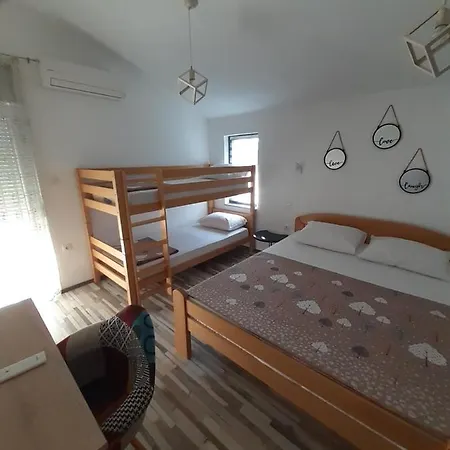 Guest house Pansion Glory 3*