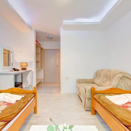 Guest house Pansion Glory 3*